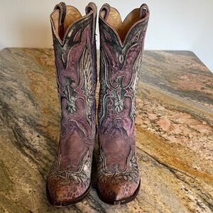 Old Gringo Eagle Elvis Leopardito Boots
13” Pointed Toes Size 9